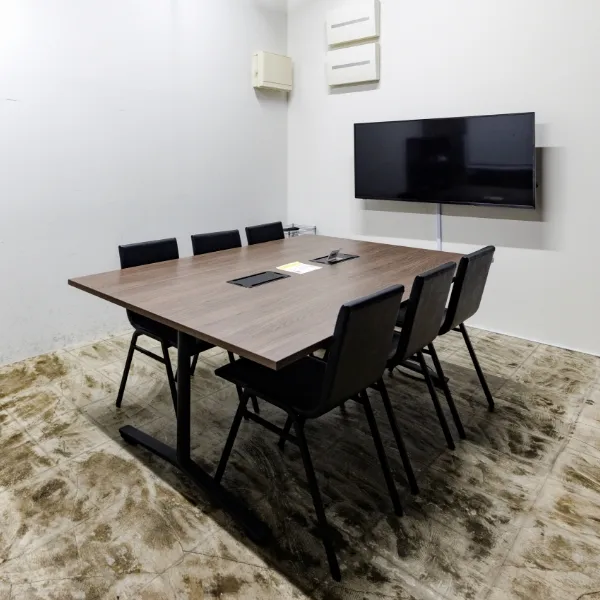 ミーティングルーム・会議室完備